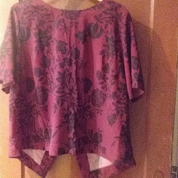 Women's...Ava & Viv top! - Picture 4 of 5